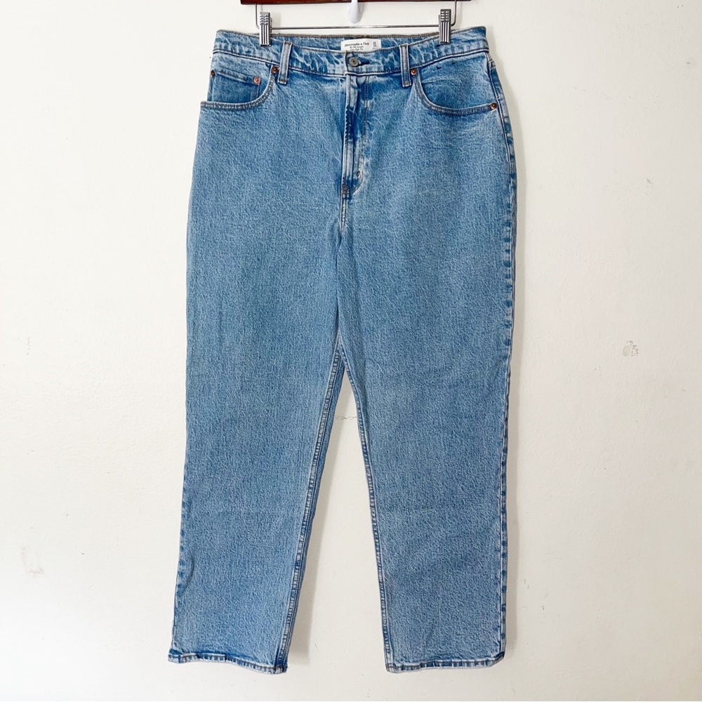 NWT Abercrombie & Fitch Womens 14S 90s Straight Ultra High Rise Jeans Curve Love - Picture 3 of 7